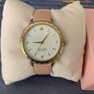 Kate Spade NWT Scallop Watch